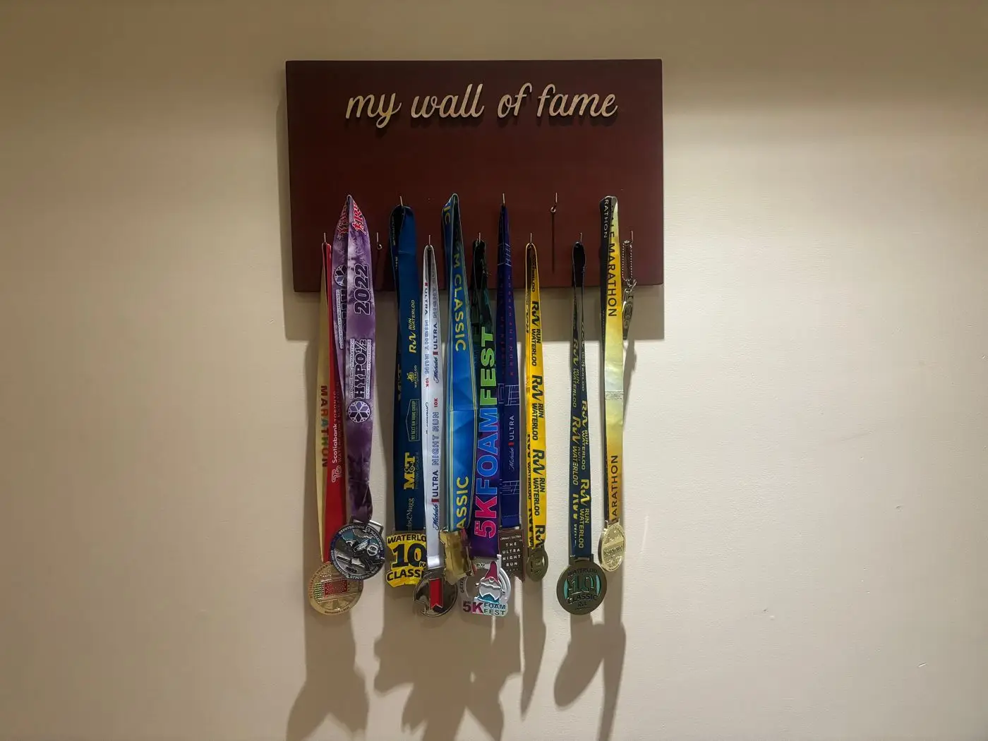 Custom race medal display, Personalized Wooden Medal Holder with Bib Display, Waterloo